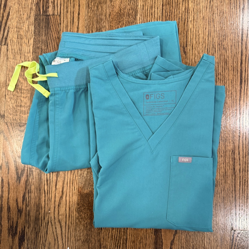 Figs Cactus scrubs XL/L